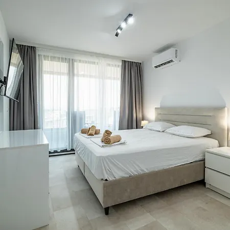 Briz Sea View With Free Parking 2 Apartment *